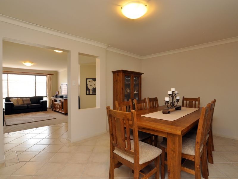 90 Worcester Drive, East Maitland NSW 2323