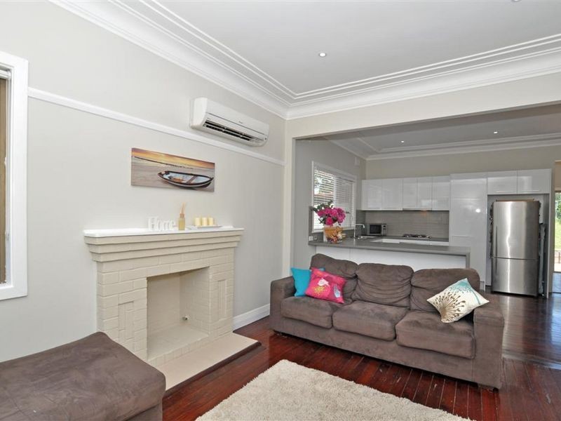168 High Street, East Maitland NSW 2323