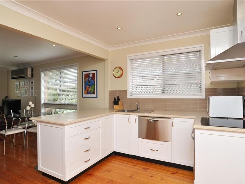 16 Way Street, Tenambit NSW 2323