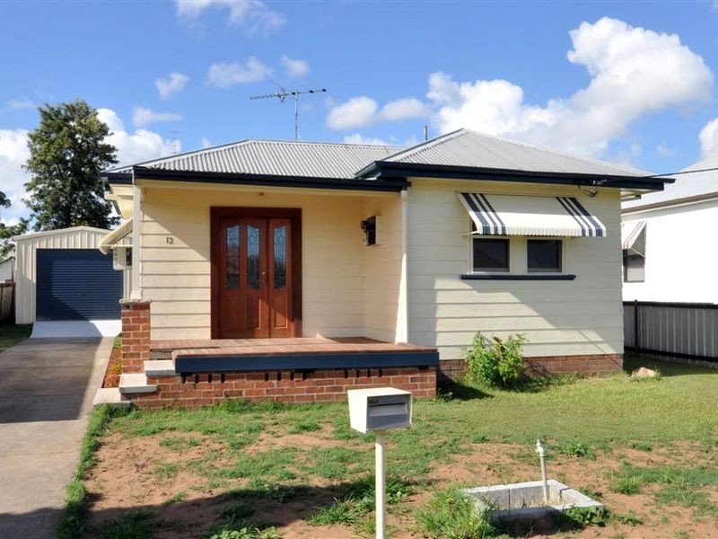12 Guest Street, Cessnock NSW 2325