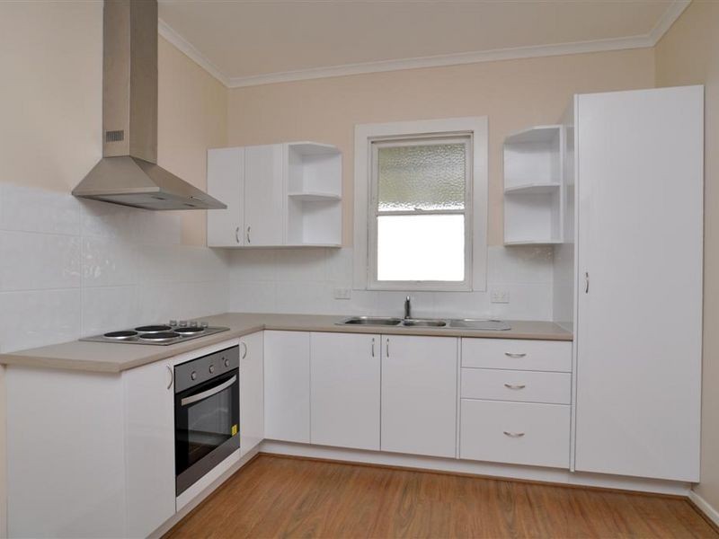 12 Guest Street, Cessnock NSW 2325