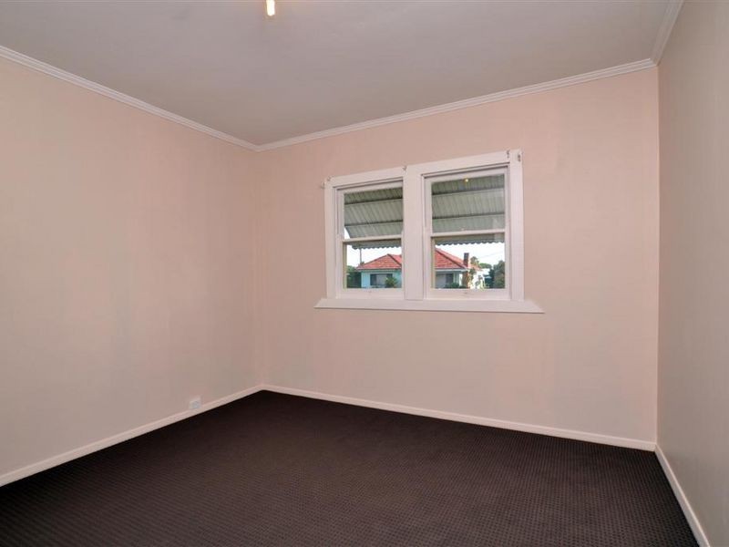 12 Guest Street, Cessnock NSW 2325