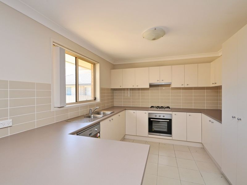 6 Sellers Avenue, Rutherford NSW 2320