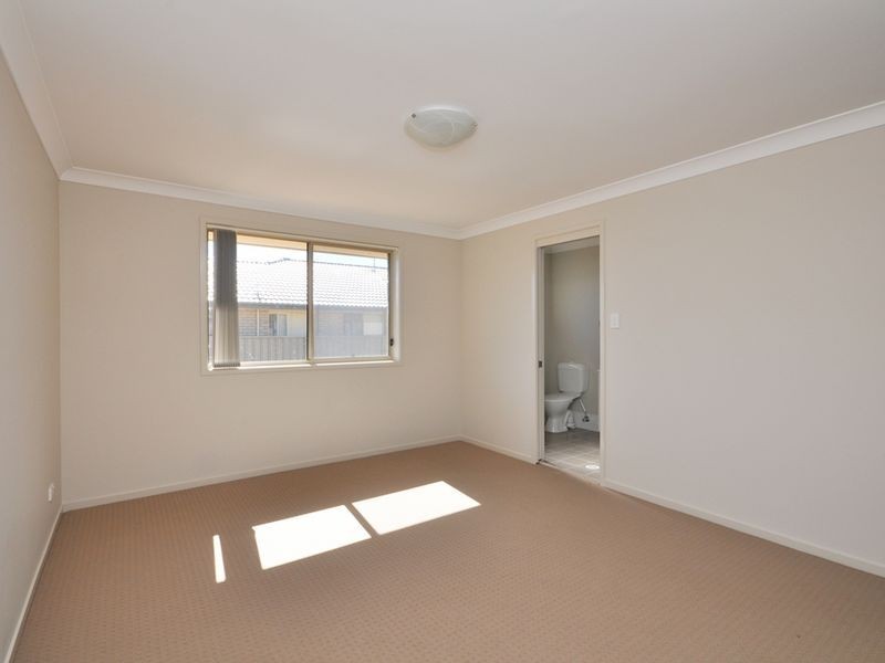 6 Sellers Avenue, Rutherford NSW 2320