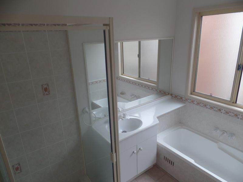 2/19 Schank Drive, Metford NSW 2323