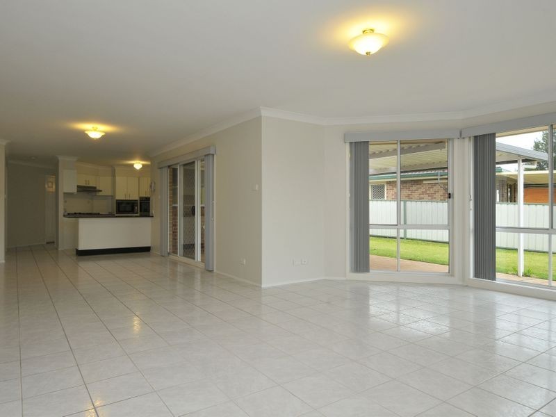 51 Streeton Drive, Metford NSW 2323