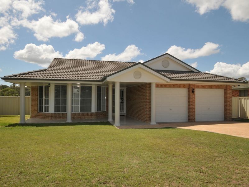51 Streeton Drive, Metford NSW 2323