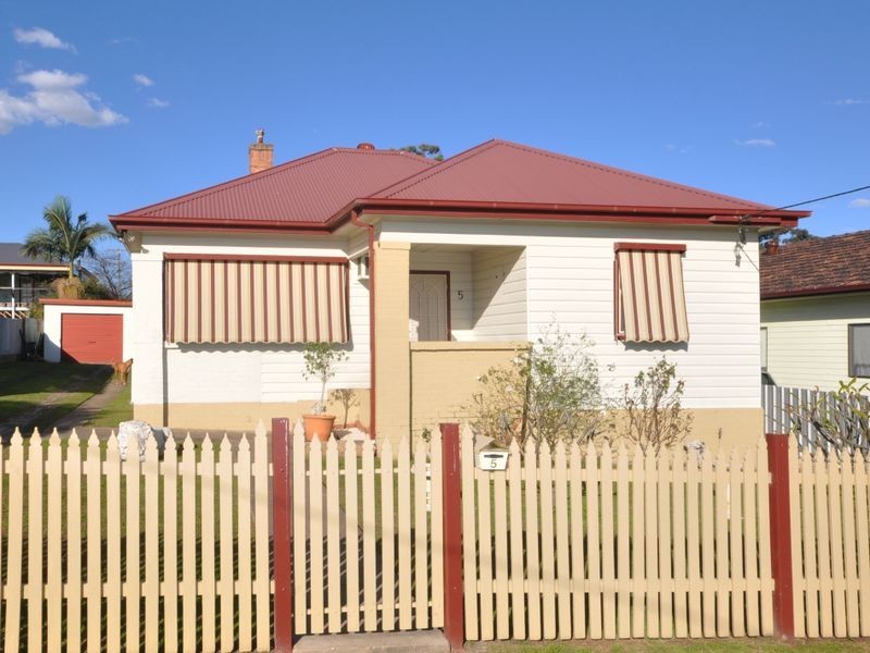 5 Lions Street, Telarah NSW 2320