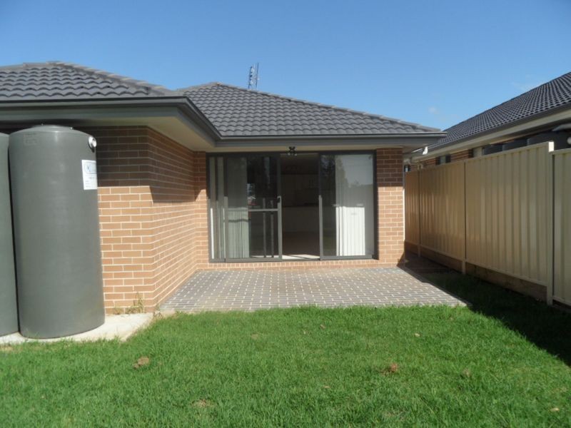 2/34 Ashton Drive, Heddon Greta NSW 2321