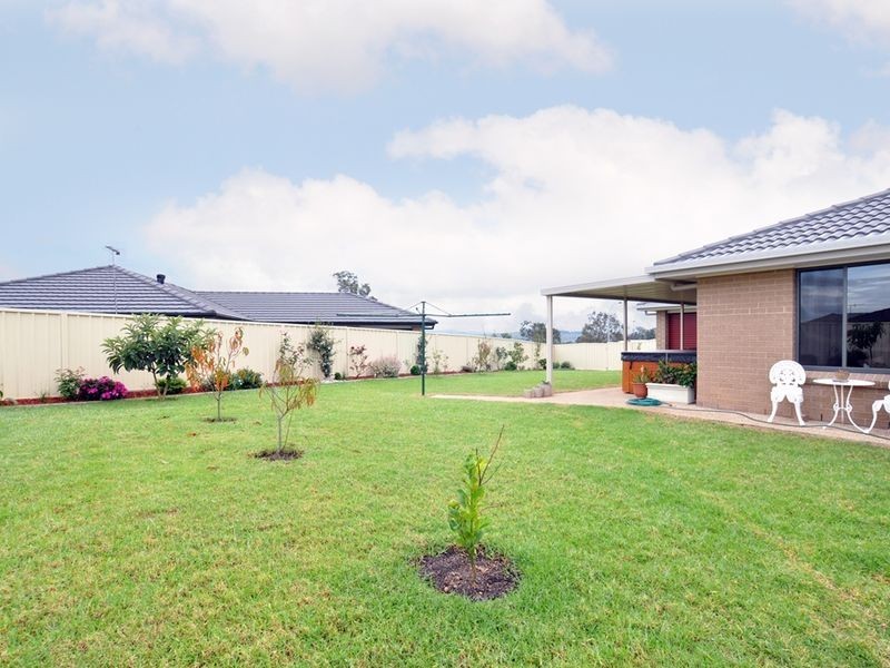 28 Kelly Circle, Rutherford NSW 2320