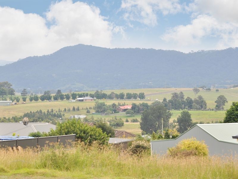 28 Kelly Circle, Rutherford NSW 2320