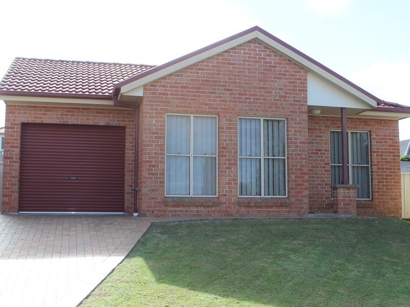 2/6 Lincoln Close, Morpeth NSW 2321