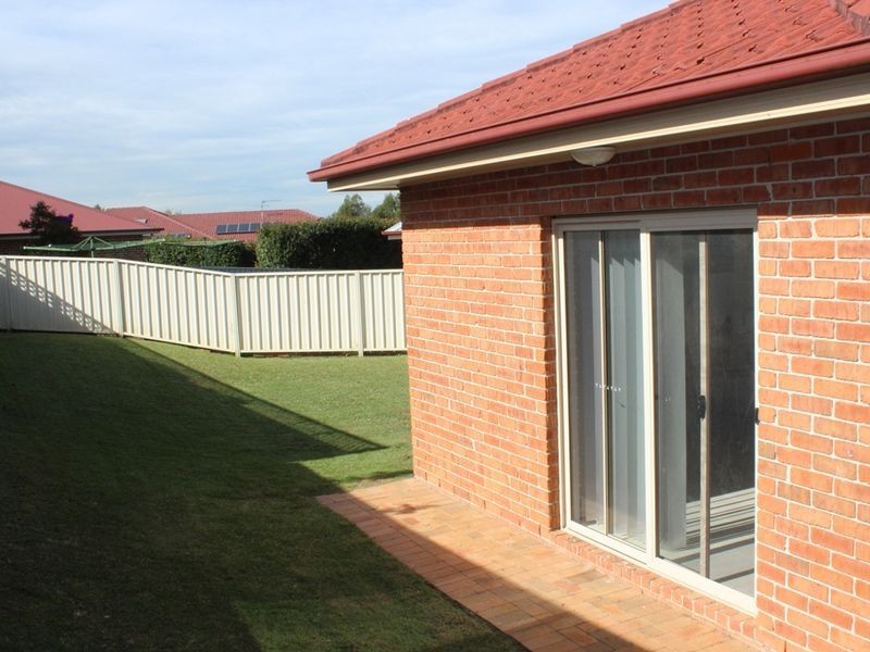 2/6 Lincoln Close, Morpeth NSW 2321