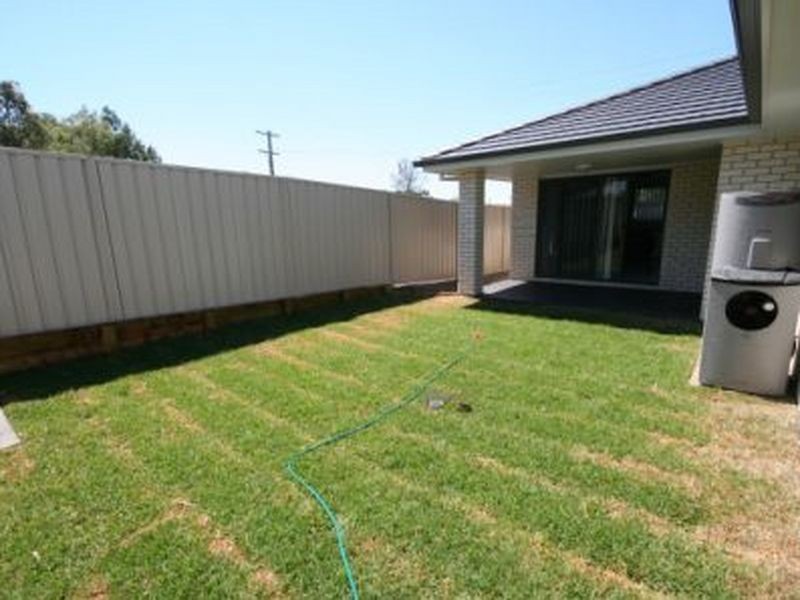 1/7 Windermere Road, Lochinvar NSW 2321