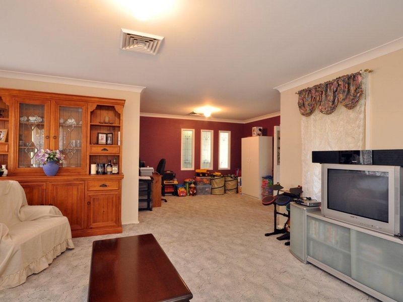 31 Avard Close, Thornton NSW 2322