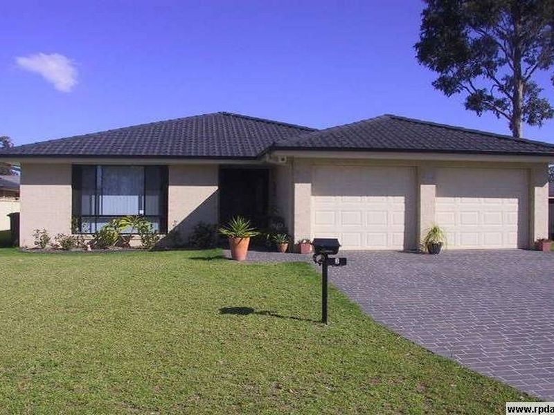 3 Drysdale Crescent, Metford NSW 2323
