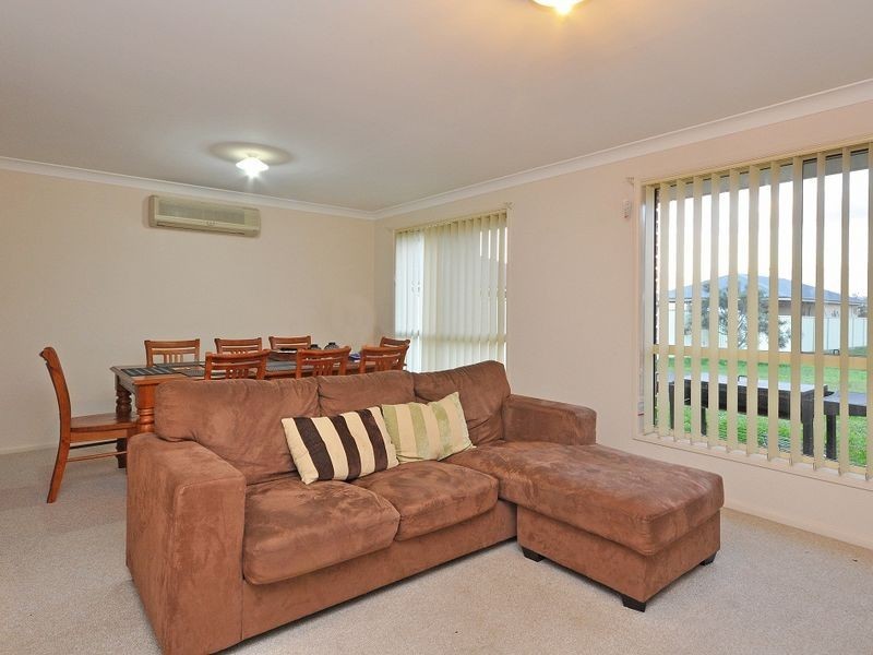 18 Daniel Avenue, Rutherford NSW 2320