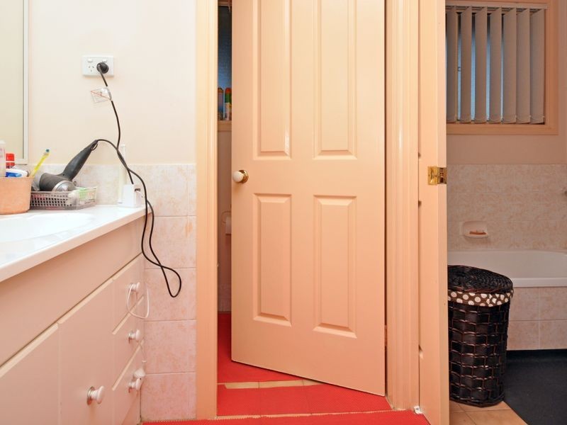 11/2A Justine Parade, Rutherford NSW 2320