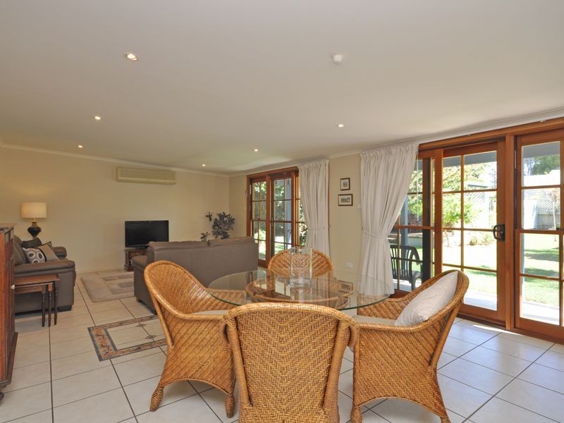 12 King Street, Lorn NSW 2320