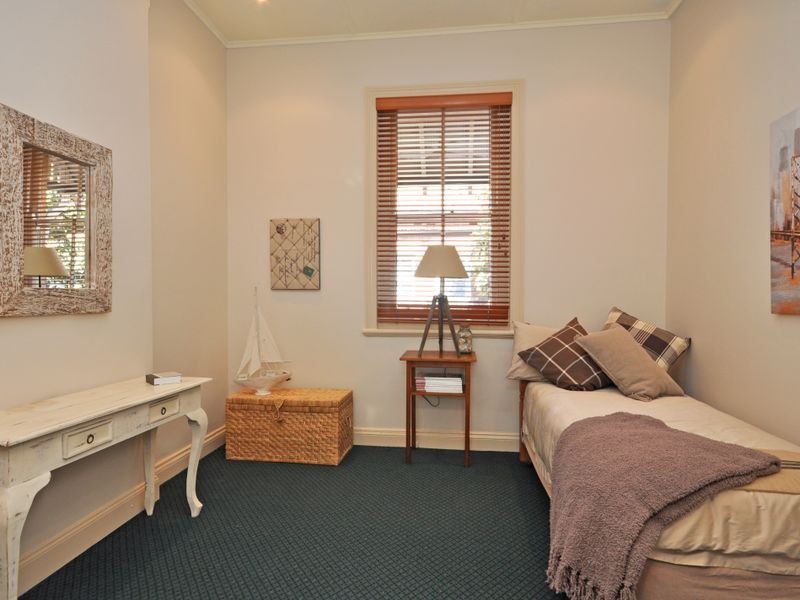 12 King Street, Lorn NSW 2320