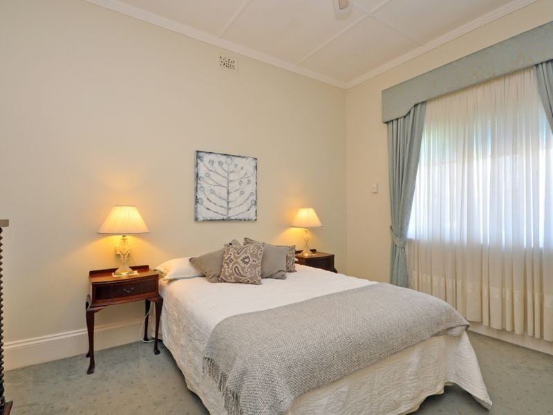 12 King Street, Lorn NSW 2320