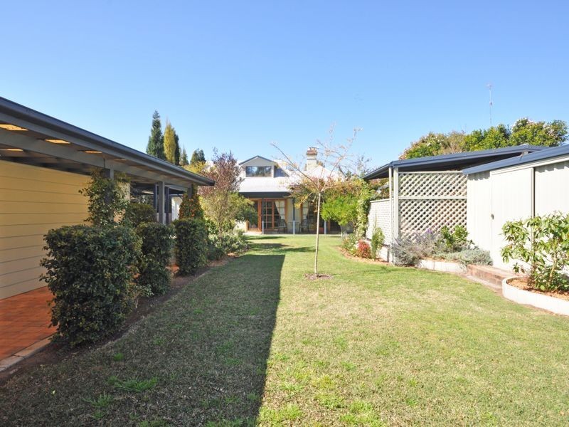 12 King Street, Lorn NSW 2320