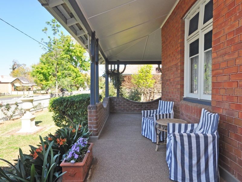 12 King Street, Lorn NSW 2320