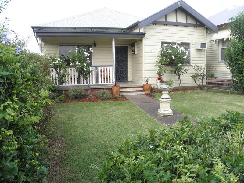 6 West Ave, Cessnock NSW 2325