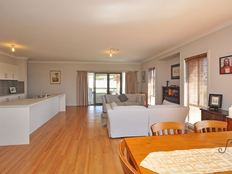 6 Franks Close, Branxton NSW 2335