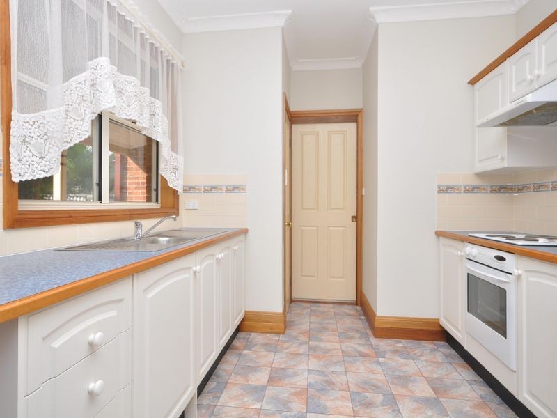 2/13A Brisbane Street, Lorn NSW 2320