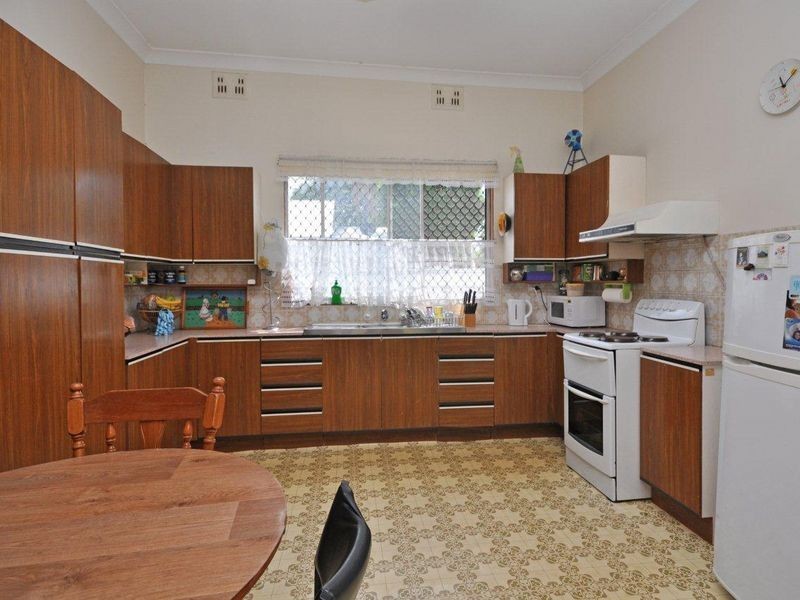 33 Denman Street, Maitland NSW 2320