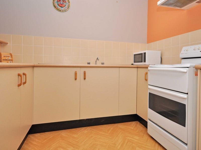 2/16 Canterbury Drive, Morpeth NSW 2321