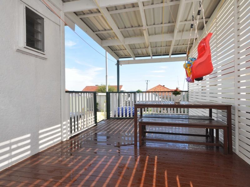 8 Williams Street, Telarah NSW 2320