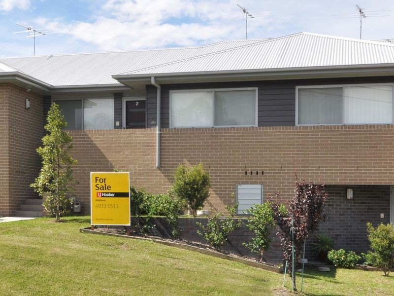 2/4 Foster Street, Tenambit NSW 2323