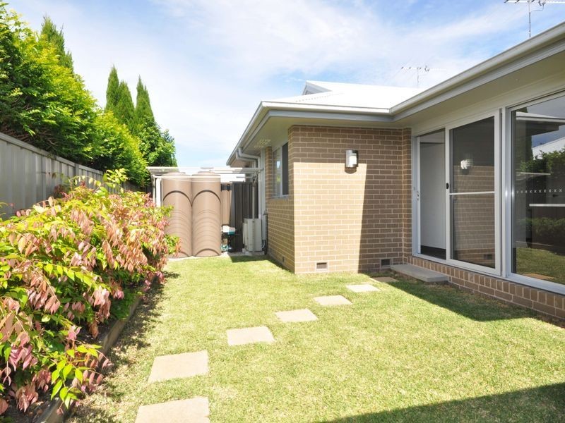 2/4 Foster Street, Tenambit NSW 2323