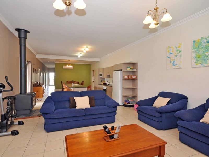 12 Capp Street, Telarah NSW 2320