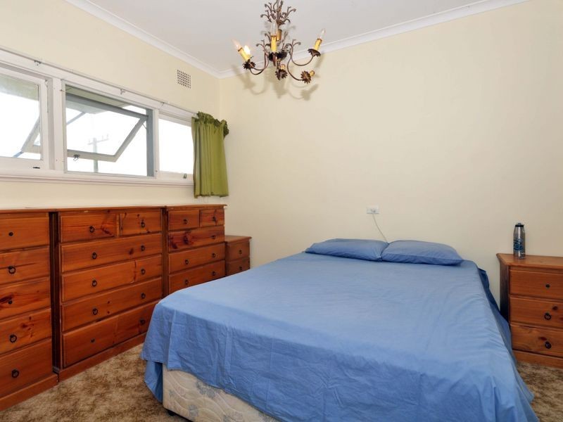 83 Morpeth Road, East Maitland NSW 2323