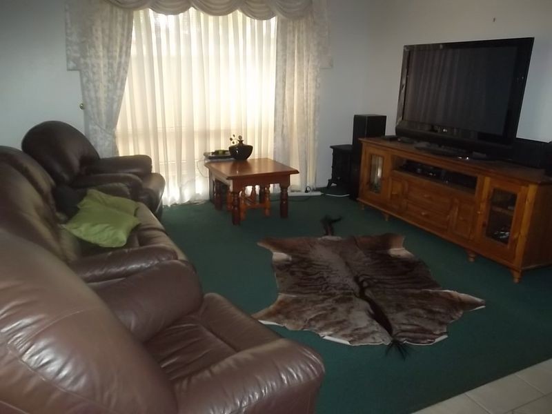 29 Bairds Close, Rutherford NSW 2320