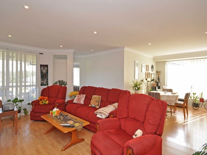 18 Prieska Way, East Maitland NSW 2323