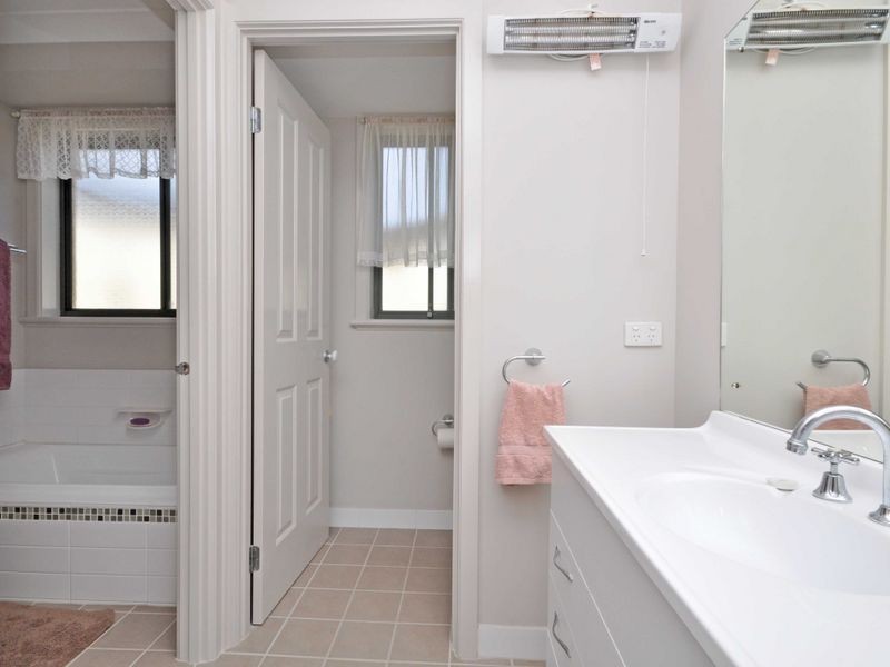 2 Allwood Close, Branxton NSW 2335