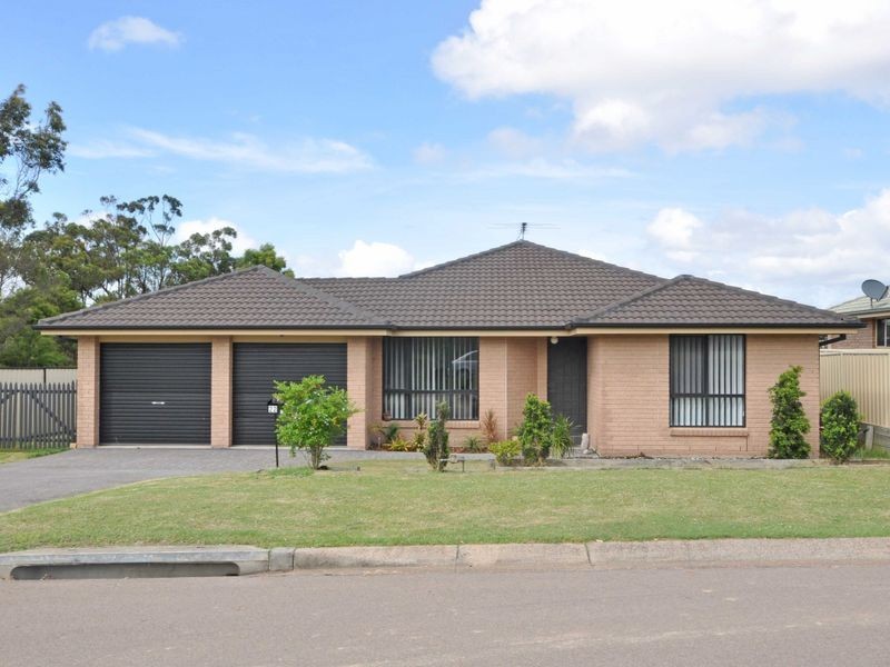 22 Coburn Circuit, Metford NSW 2323