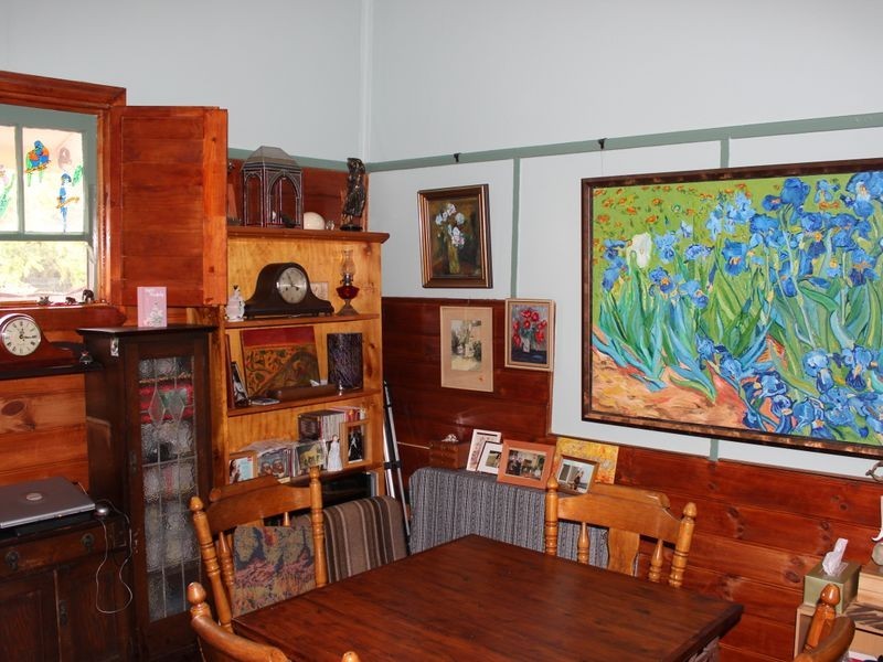 2 Cracknell Lane, Aberglasslyn NSW 2320