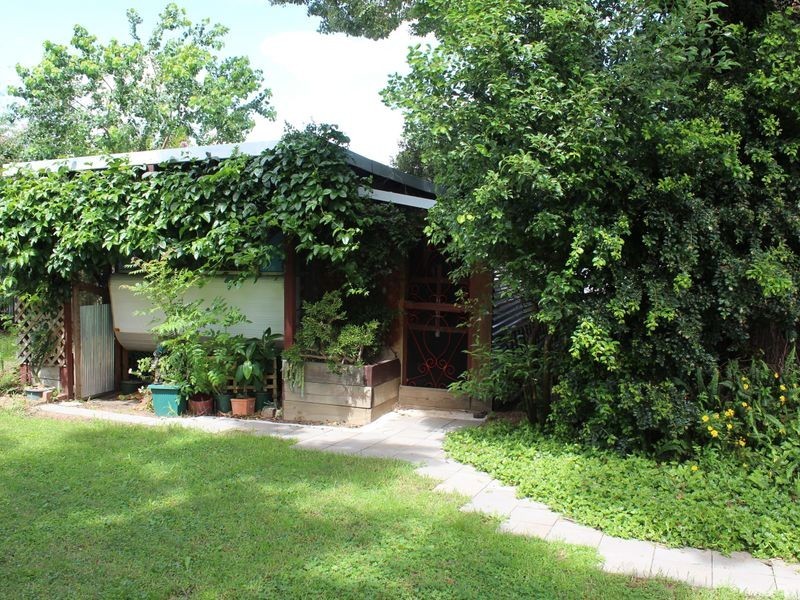 2 Cracknell Lane, Aberglasslyn NSW 2320