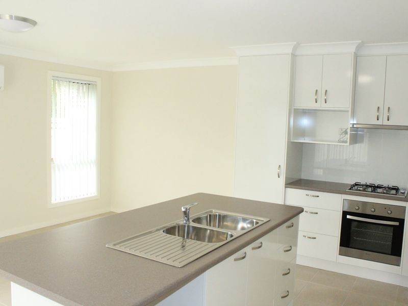 2/4 Northcote Street, Aberdare NSW 2325