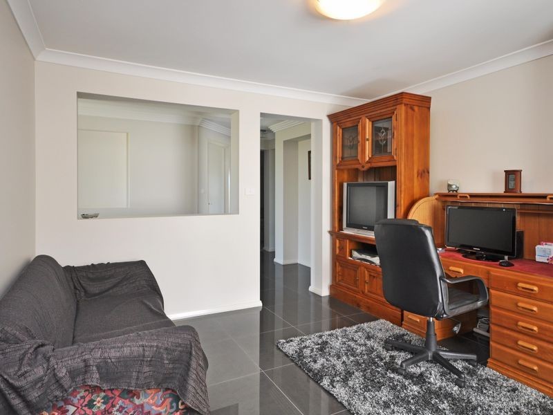 22 Arran Circuit, Largs NSW 2320