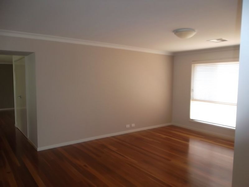 27 Diamond Circuit, Aberglasslyn NSW 2320