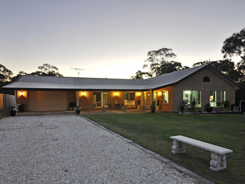 6 Usher Street, Greta NSW 2334