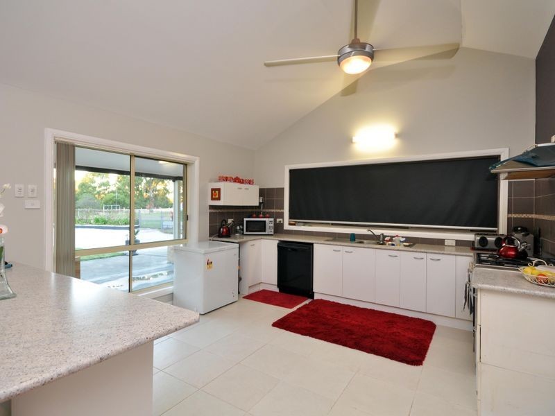 6 Usher Street, Greta NSW 2334