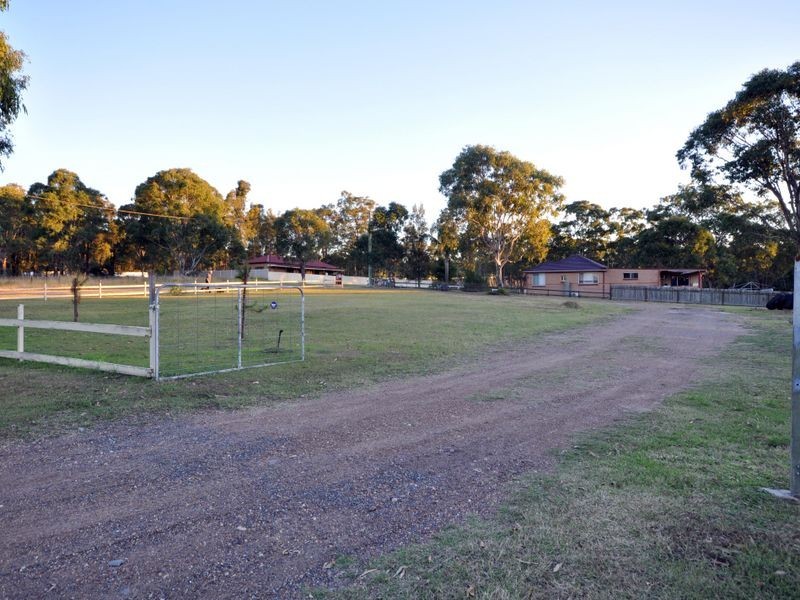 6 Usher Street, Greta NSW 2334