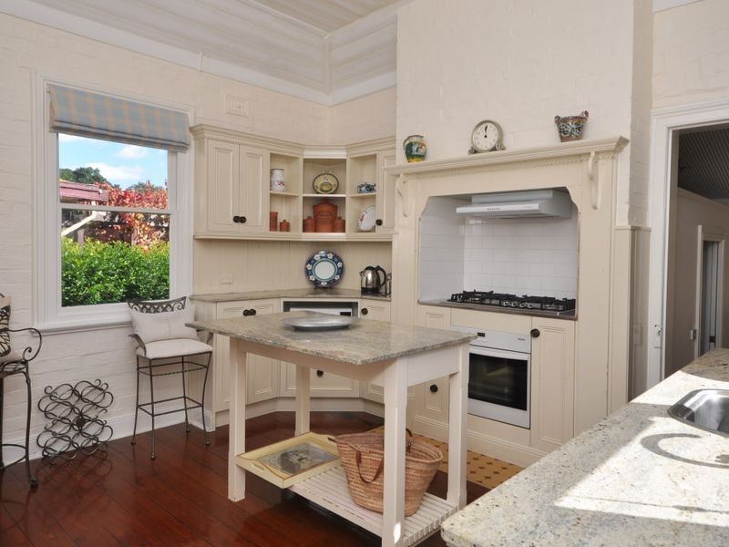 72 Belmore Road, Lorn NSW 2320